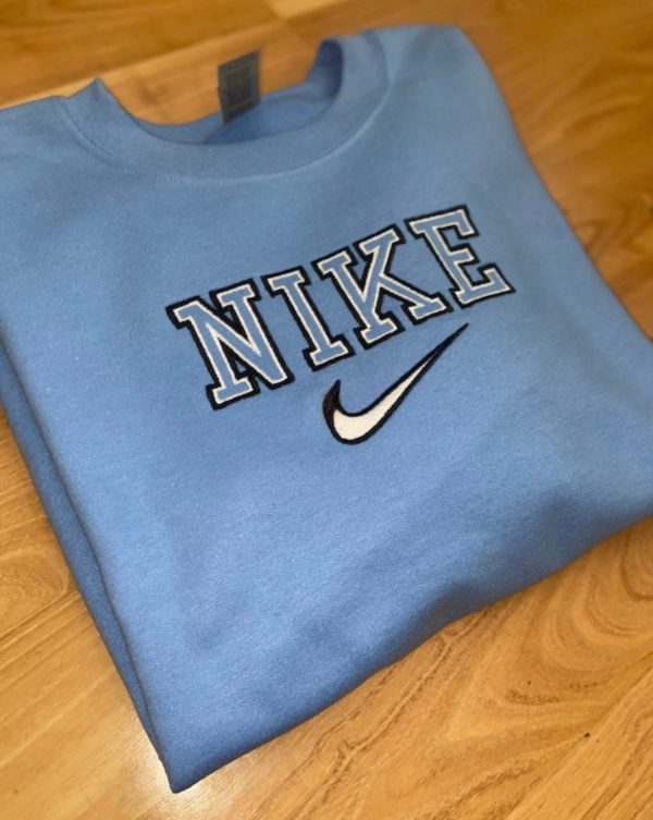 Nike Logo Embroidered Sweatshirt Gifts For Friends